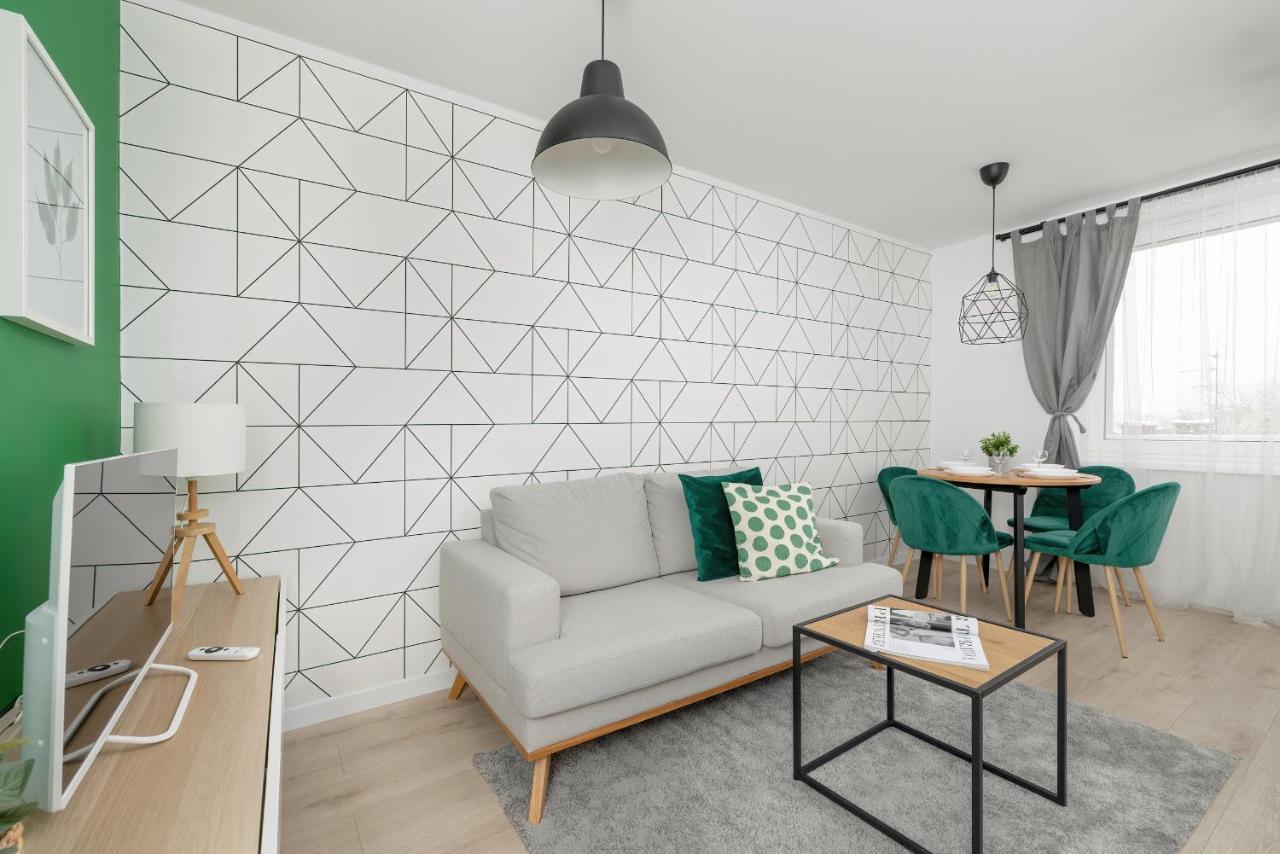 Modernly Arranged Apartments In Katowice By Noclegi Renters Buitenkant foto